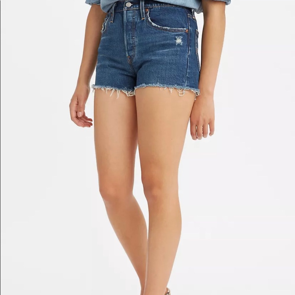 Levi's® Premium
501® HIGH RISE WOMEN'S SHORTS